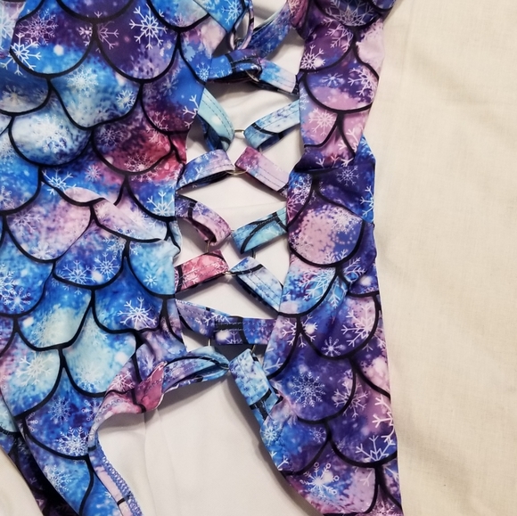NWT TEMPT ME MERMAID OPEN DETAIL SIDE SWIMSUIT MED - Picture 5 of 11